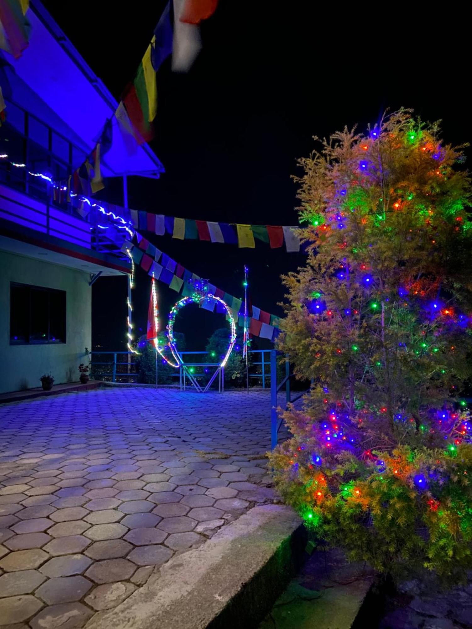 Chareli Resort Nagarkot Buitenkant foto